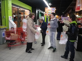 collecte alimentaire du 16 décembre 2012